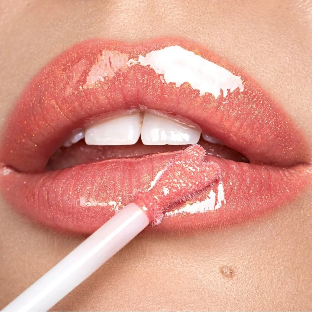 🍑 Charlotte Tilbury Collagen Lip Bath Gloss - Peachy Plump